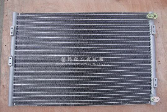 點擊查看詳細信息<br>標題：PC300-7 冷凝器 閱讀次數(shù)：1689
